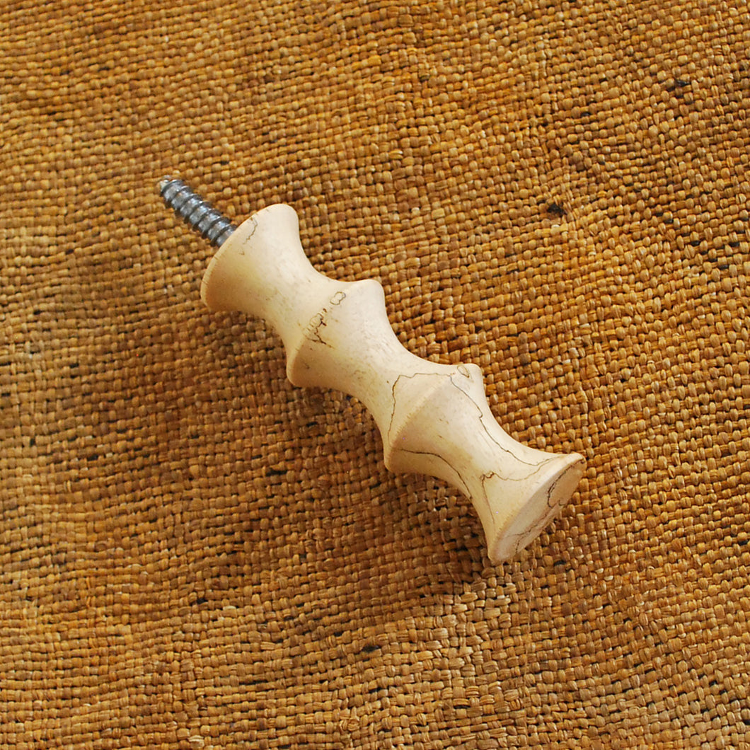 Mithuna Wall Hook in Spalted Tamarind (Curved)
